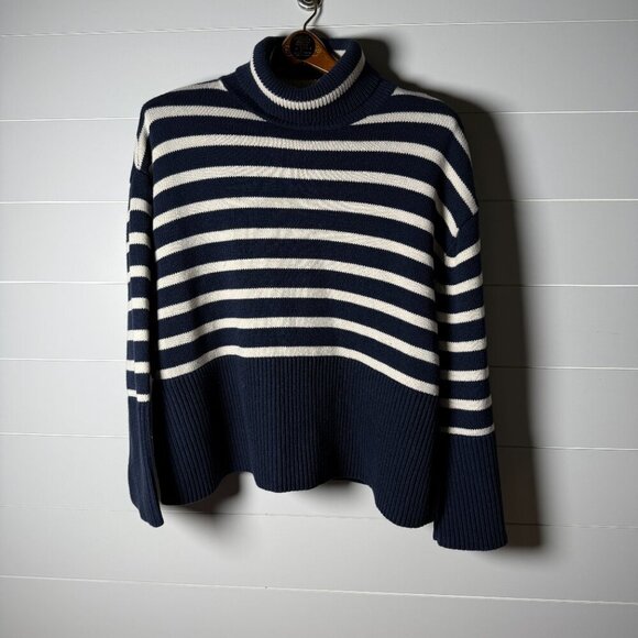 Gap Pullover Striped Navy and White Turtleneck Sweater Size Medium Nautical - Picture 9 of 13